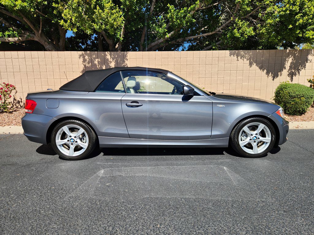 Used 2013 BMW 128i Convertible image 2