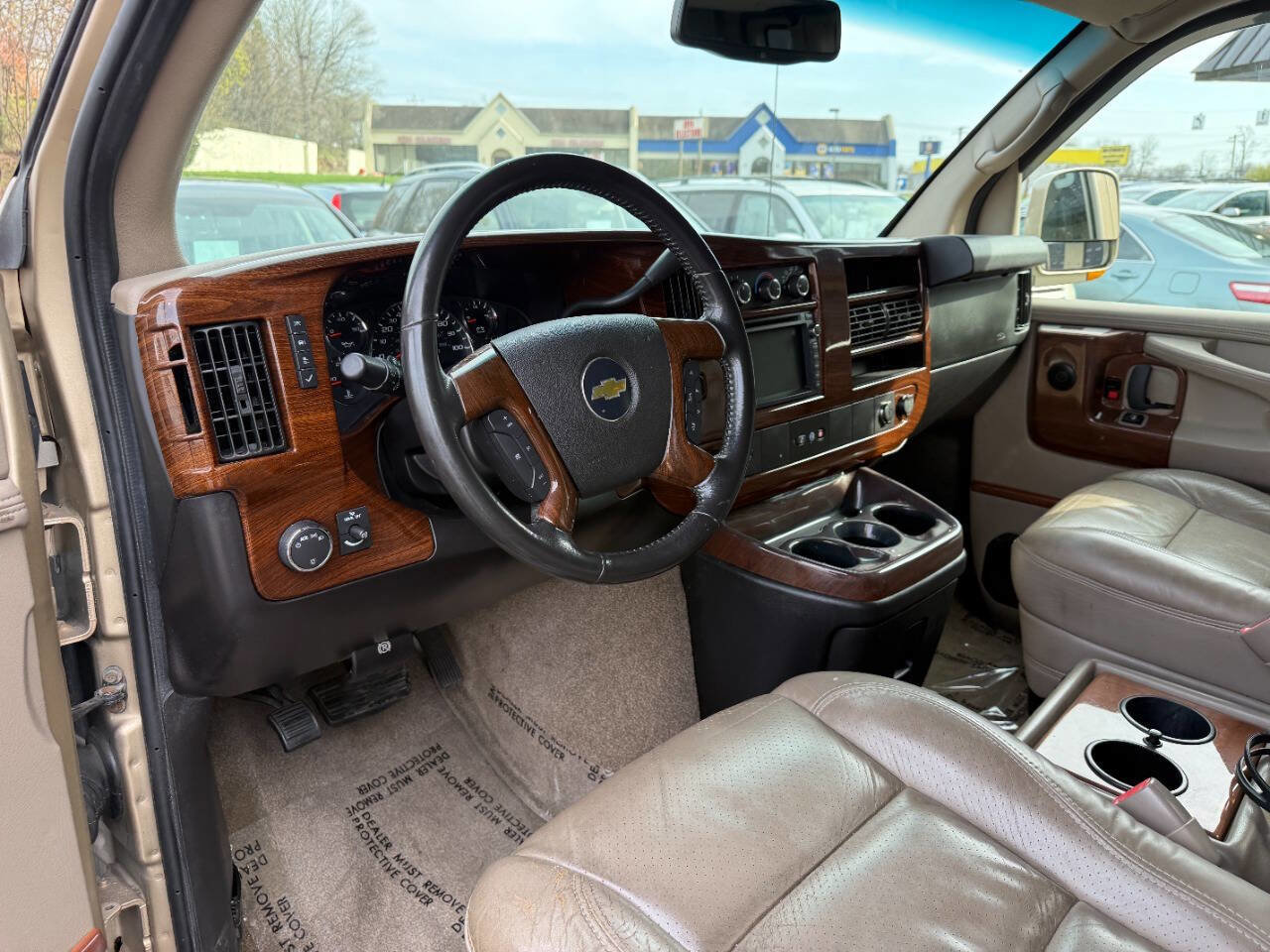 Used 2011 Chevrolet Express 1500 AWD image 13