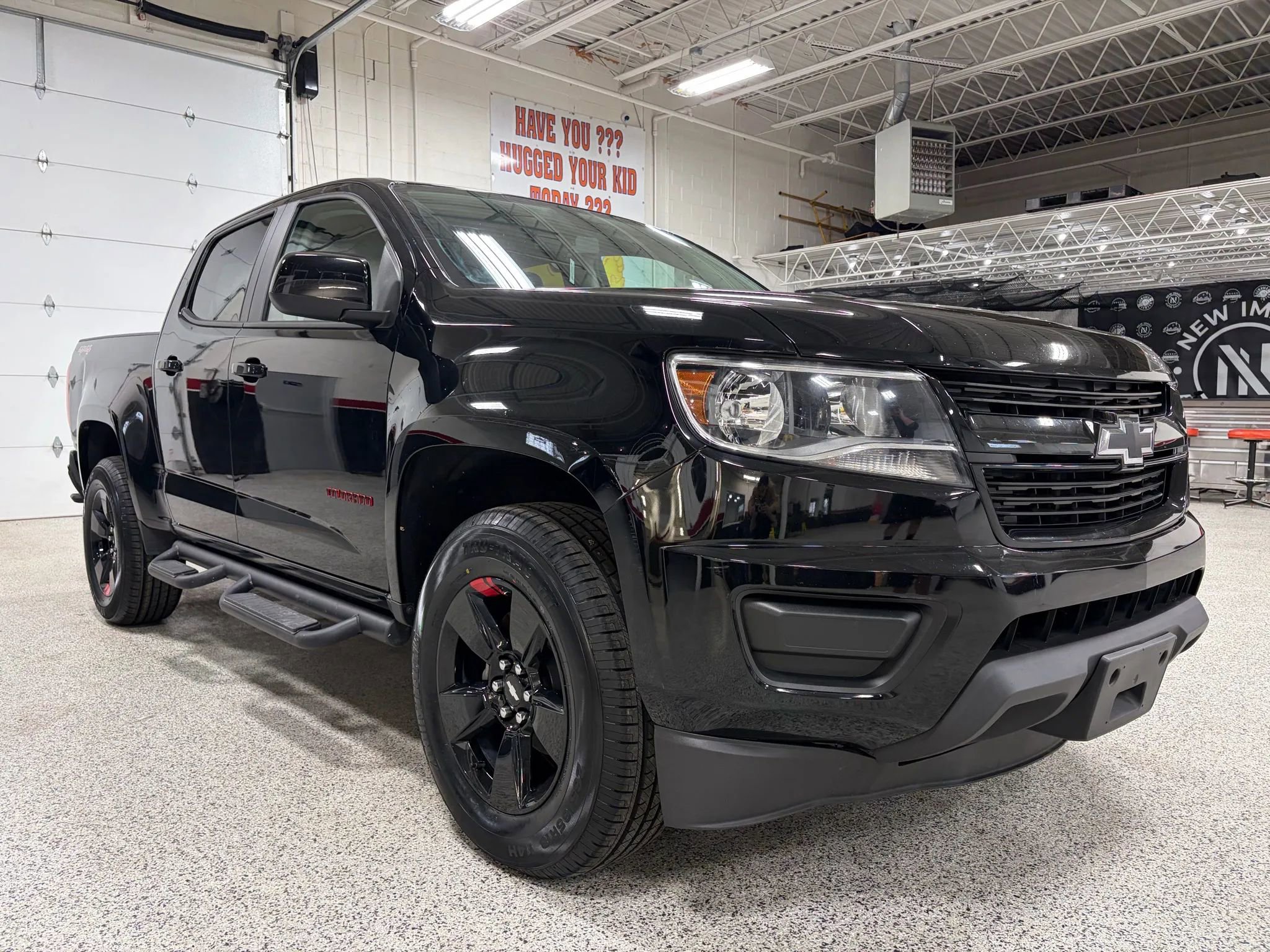 Used 2019 Chevrolet Colorado LT w/ Redline Special Edition image 1