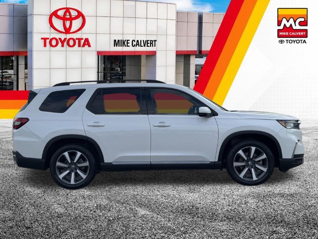 Used 2023 Honda Pilot Touring image 10