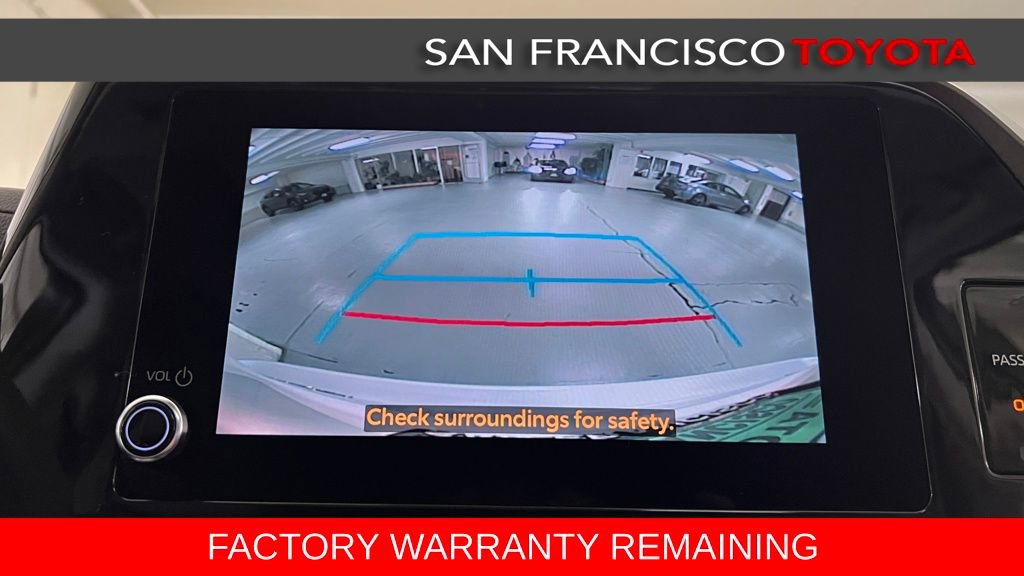 Certified 2025 Toyota Highlander XLE image 31