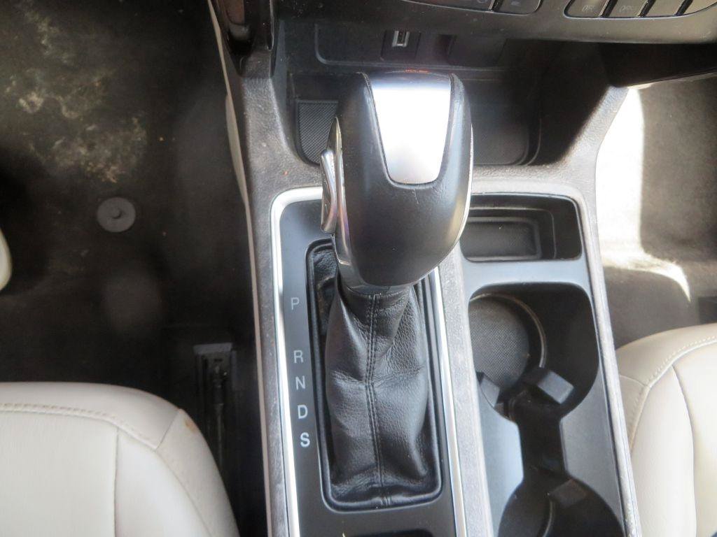 Used 2019 Ford Escape Titanium FWD image 18