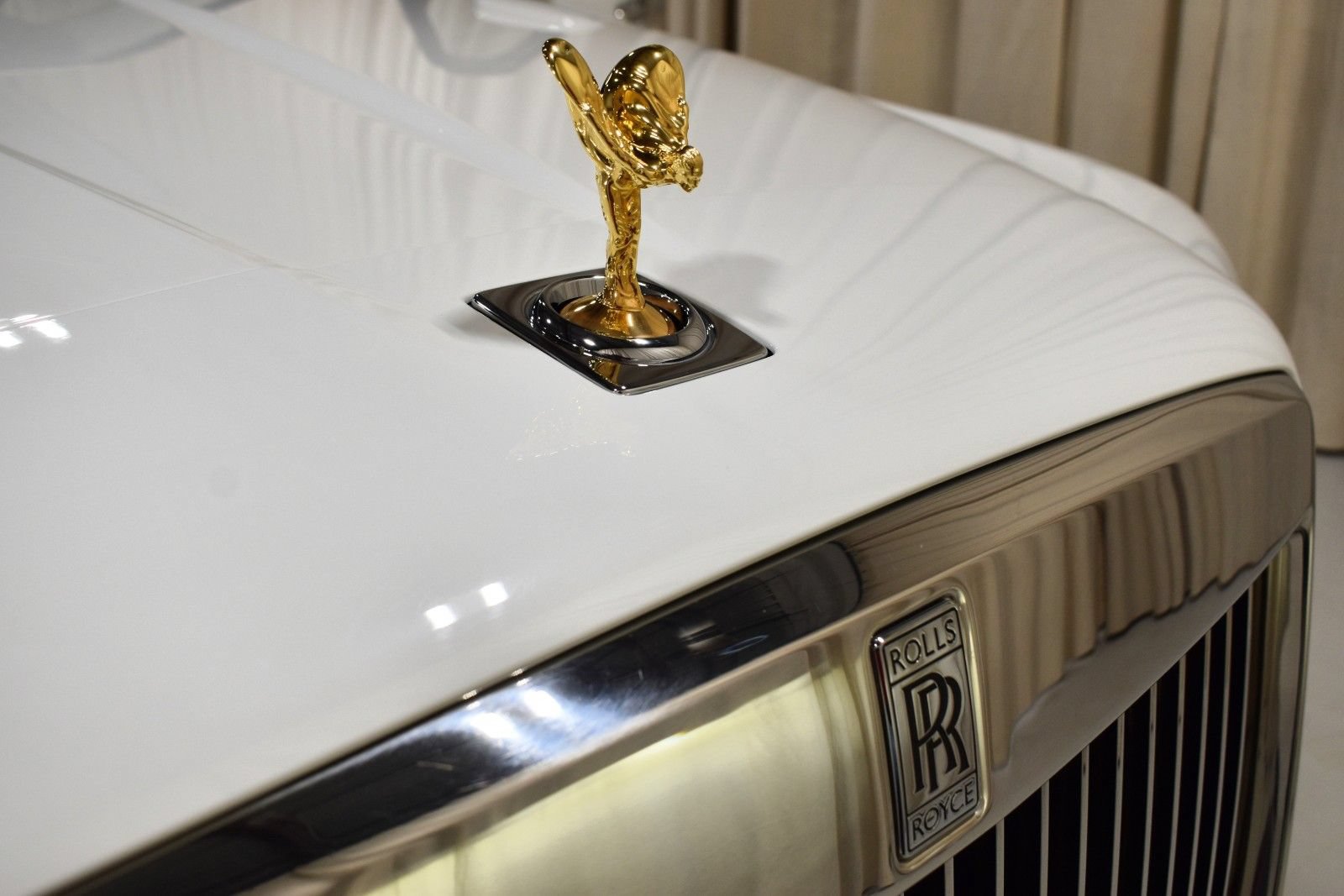 Certified 2024 Rolls-Royce Cullinan AWD/4WD image 12