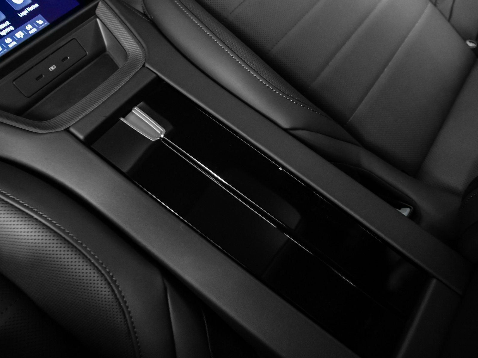 Certified 2025 Porsche Panamera Turbo image 57