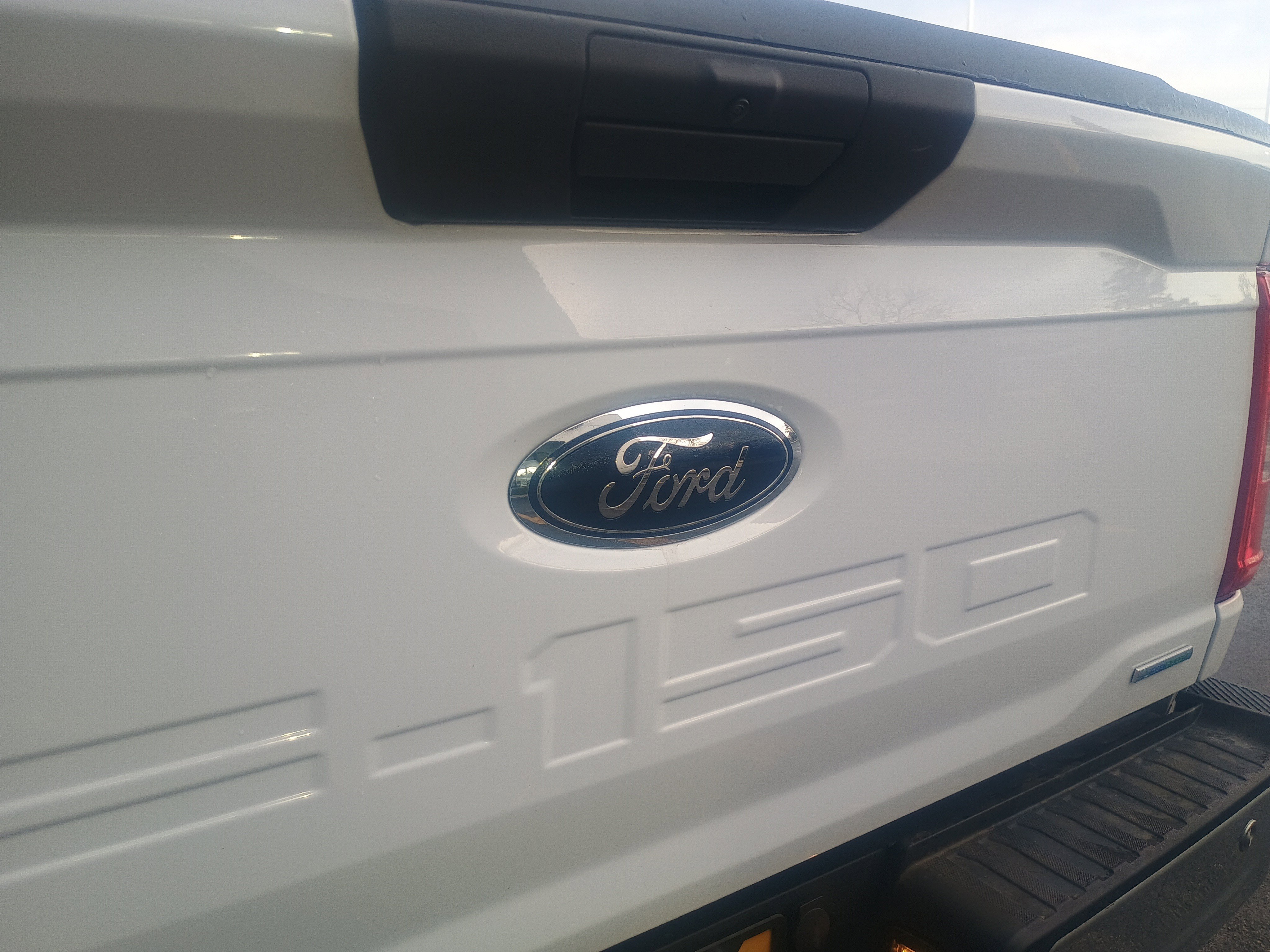 Used 2021 Ford F150 XLT image 9