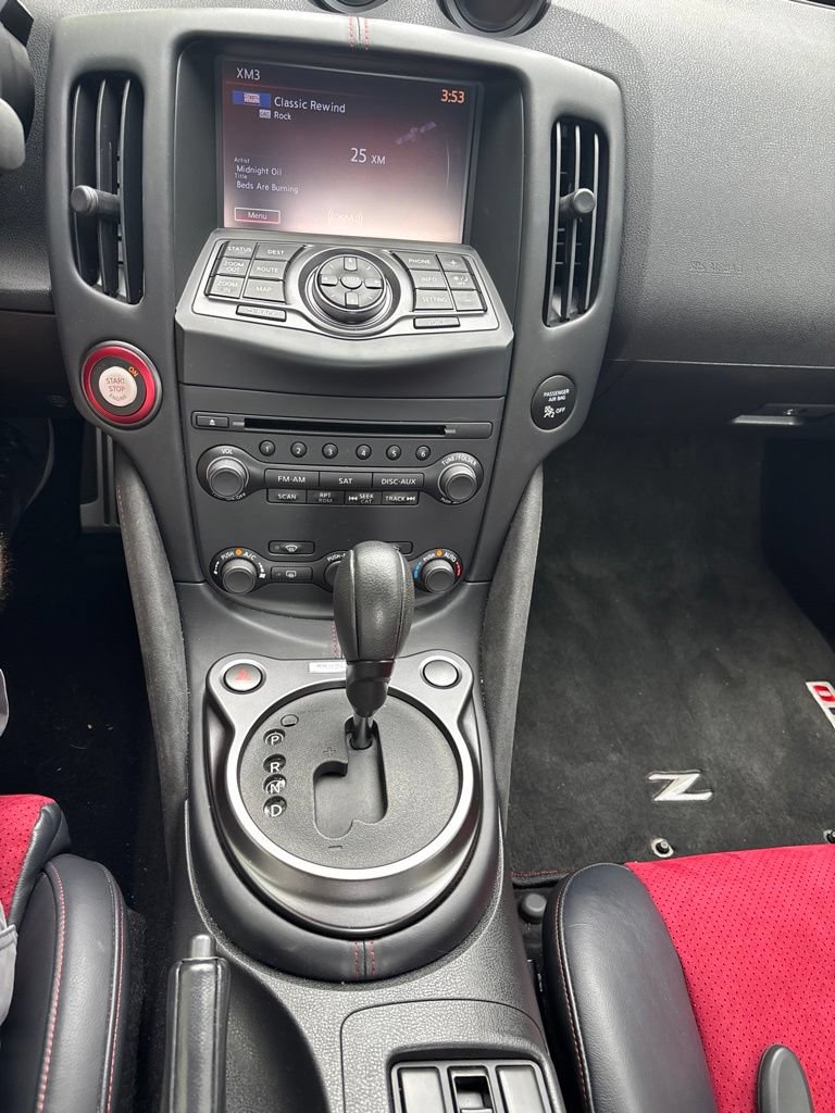 Used 2019 Nissan 370Z NISMO RWD image 19