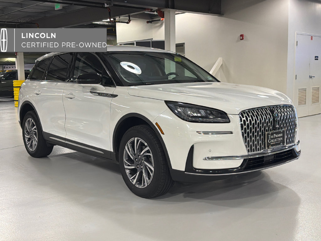 Used 2023 Lincoln Corsair AWD w/ Equipment Group 101A image 1