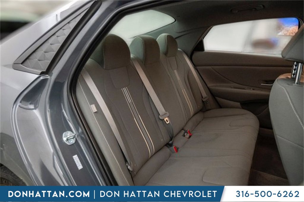 Used 2024 Hyundai Elantra SEL image 28