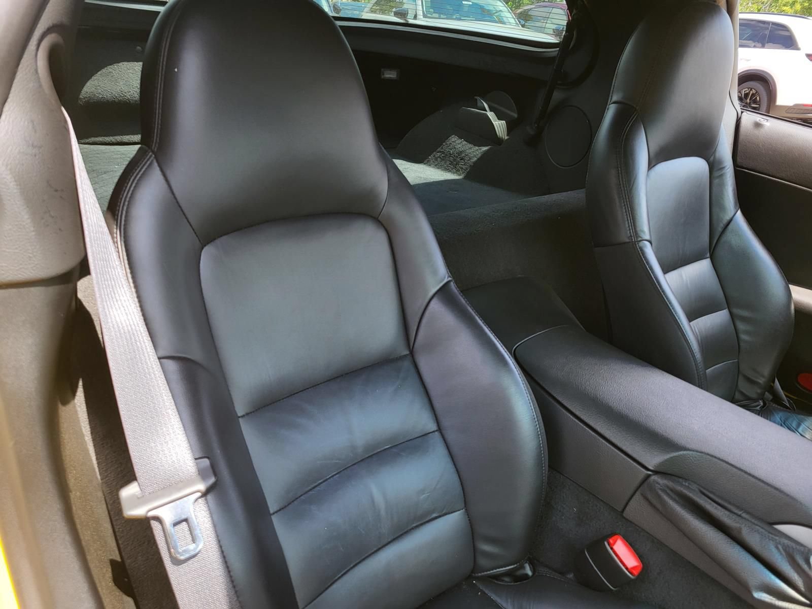 Used 2007 Chevrolet Corvette Coupe RWD image 9