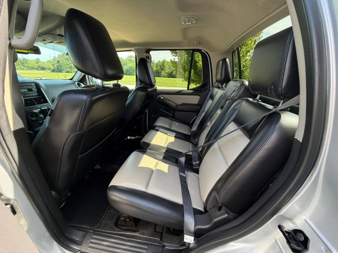 Used 2009 Ford Explorer Sport Trac Limited RWD image 18