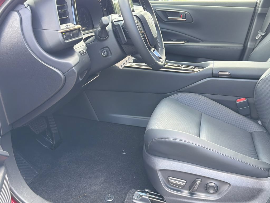 New 2026 Toyota Crown Platinum AWD/4WD image 9