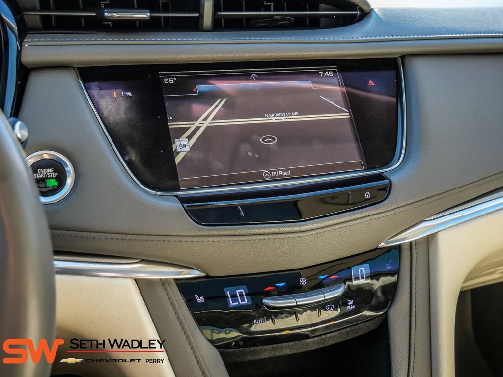 Used 2017 Cadillac XT5 Luxury w/ Driver Awareness Package FWD image 34