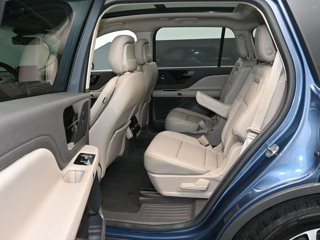Used 2020 Lincoln Aviator Reserve w/ Equipment Group 201A image 15