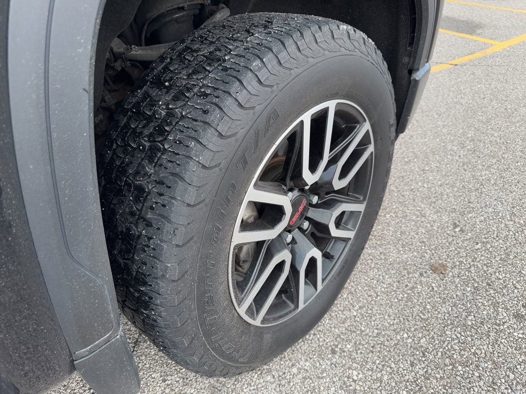 Used 2020 GMC Sierra 1500 AT4 w/ AT4 Premium Package AWD/4WD image 40