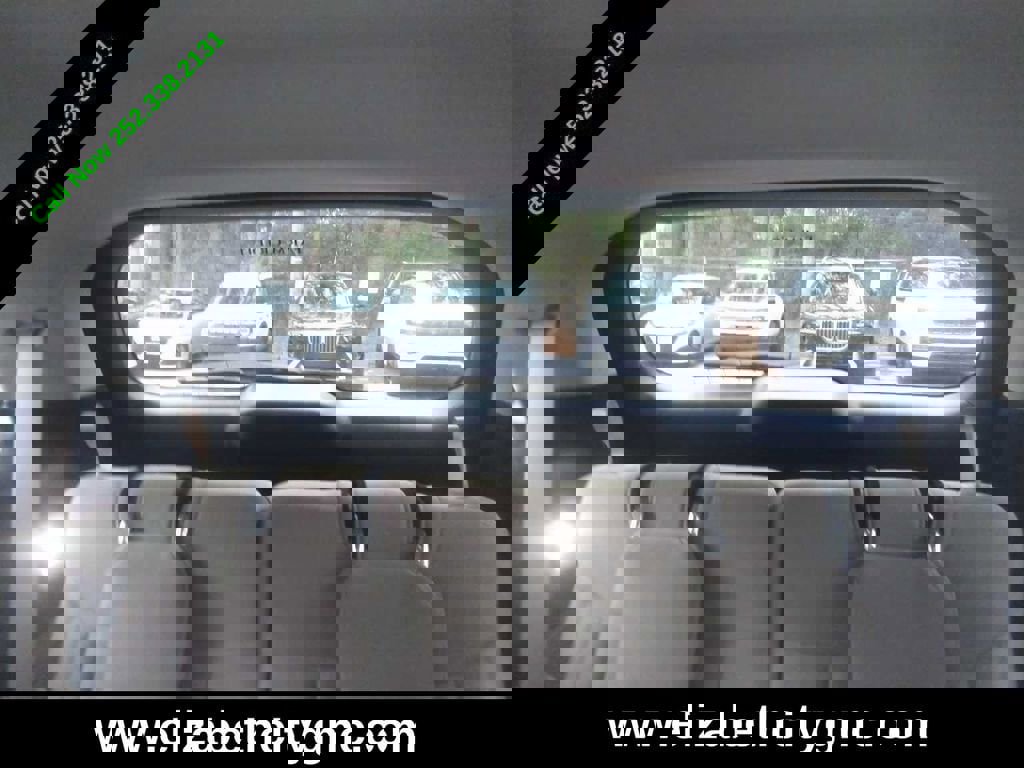 Used 2021 Ford Explorer XLT w/ Class III Trailer Tow Package image 5