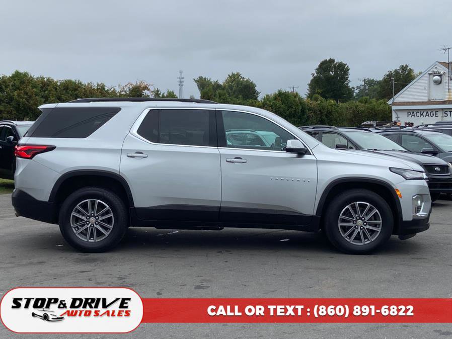 Used 2022 Chevrolet Traverse LT w/ LPO, Floor Liner Package image 6
