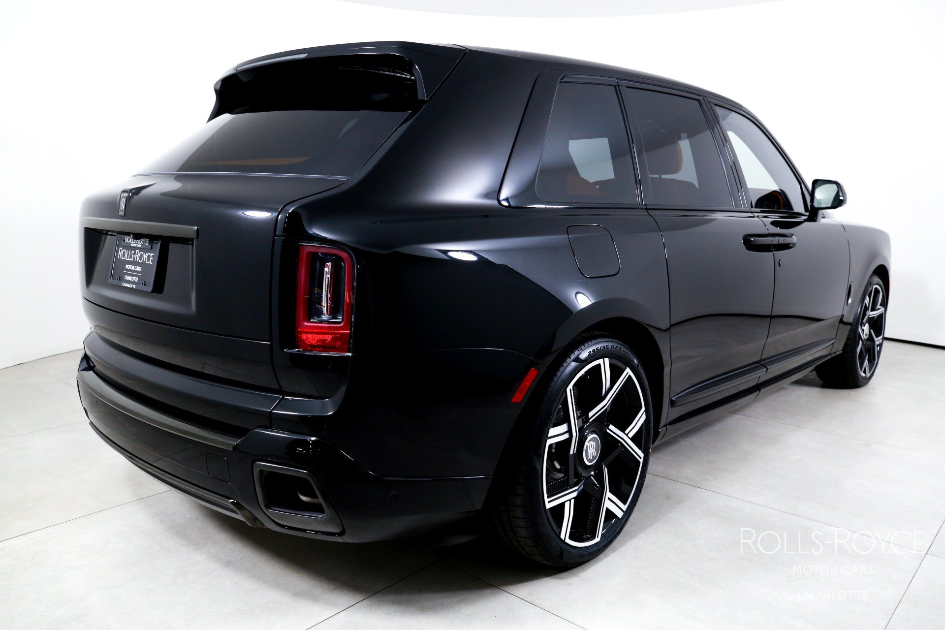 New 2026 Rolls-Royce Cullinan Black Badge AWD/4WD image 2