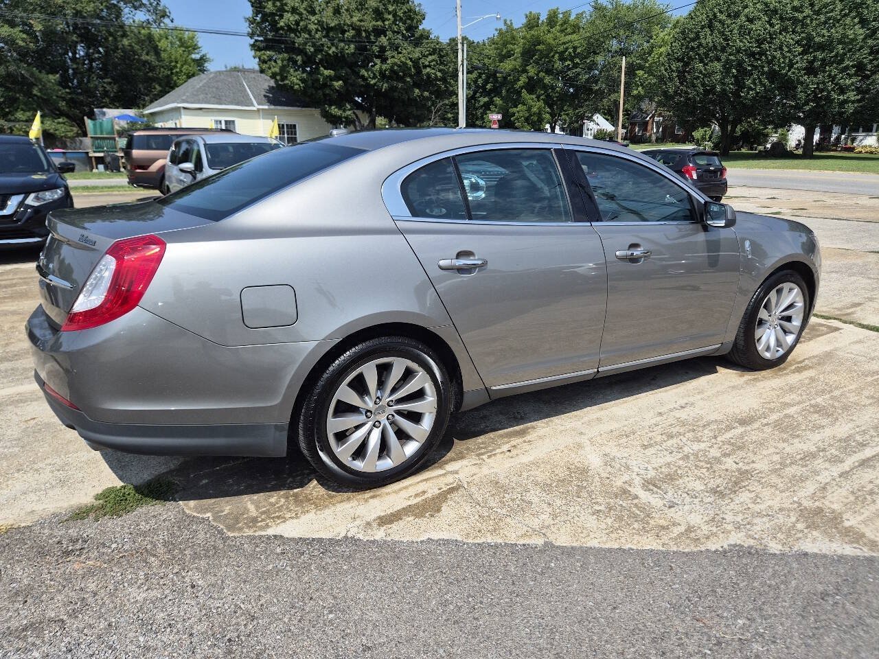 Used 2015 Lincoln MKS w/ Equipment Group 101A FWD image 7