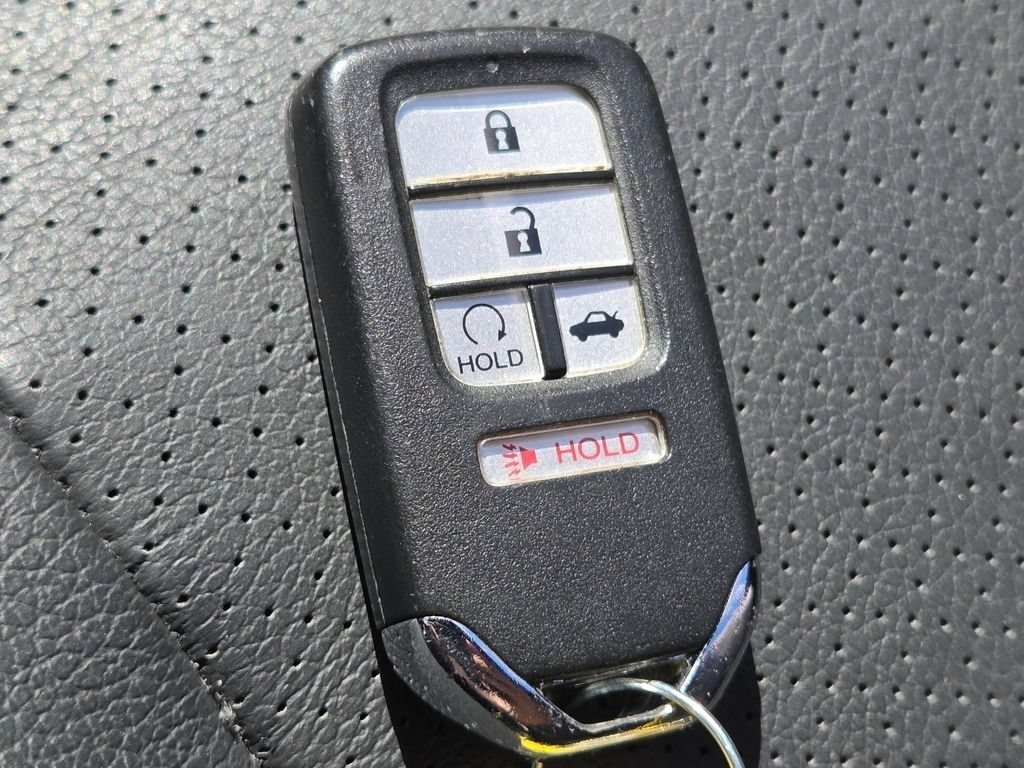 Used 2016 Honda Accord Touring image 38