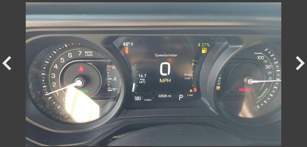 Used 2024 Jeep Wrangler Unlimited Sahara AWD/4WD image 14