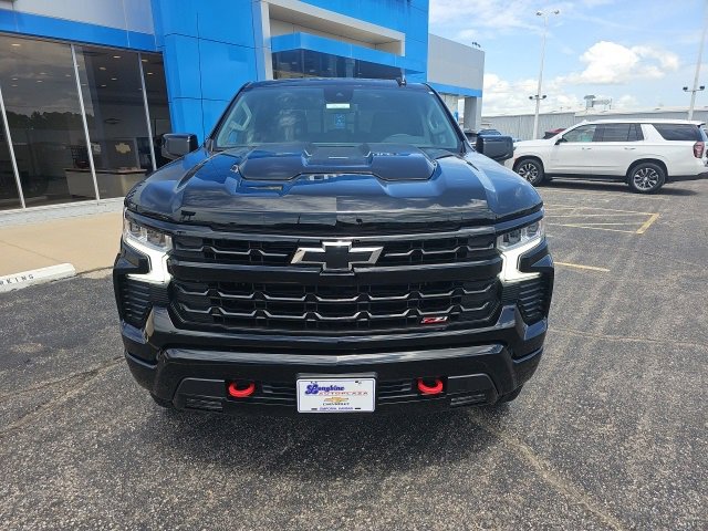 New 2025 Chevrolet Silverado 1500 LT Trail Boss w/ Convenience Package II image 2