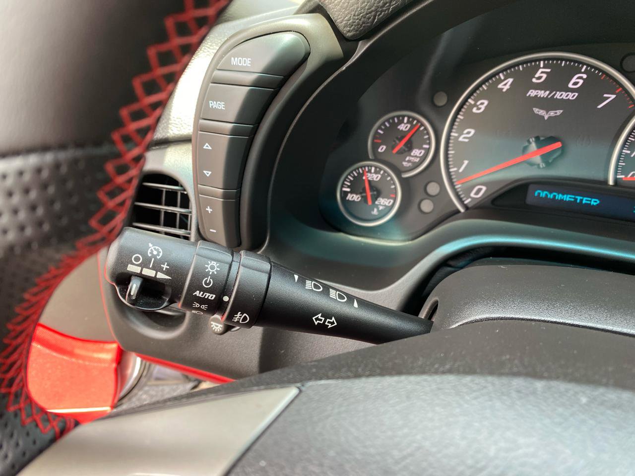 Used 2011 Chevrolet Corvette Grand Sport w/ Preferred Equipment Group RWD image 21