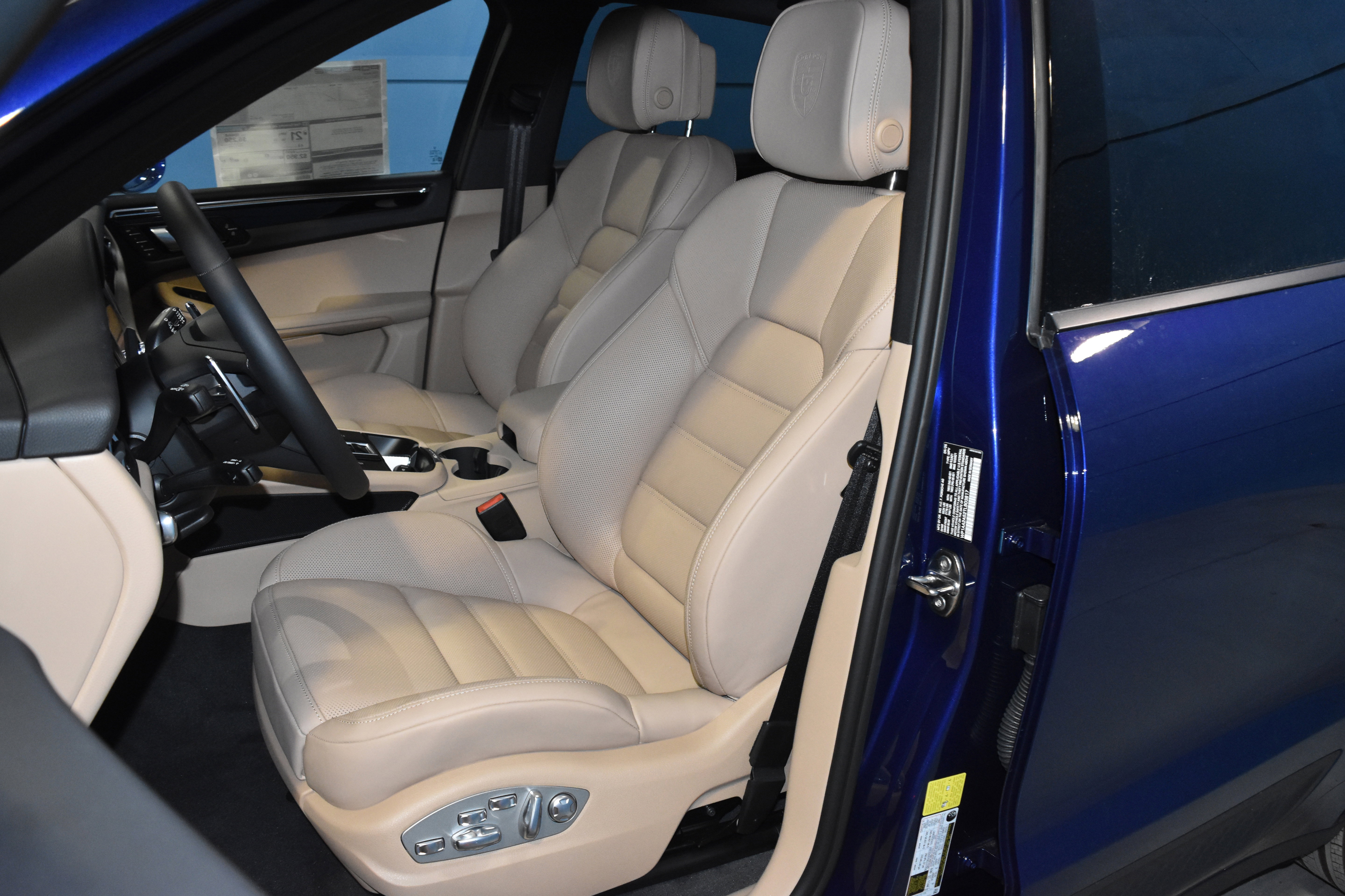 New 2026 Porsche Macan image 5