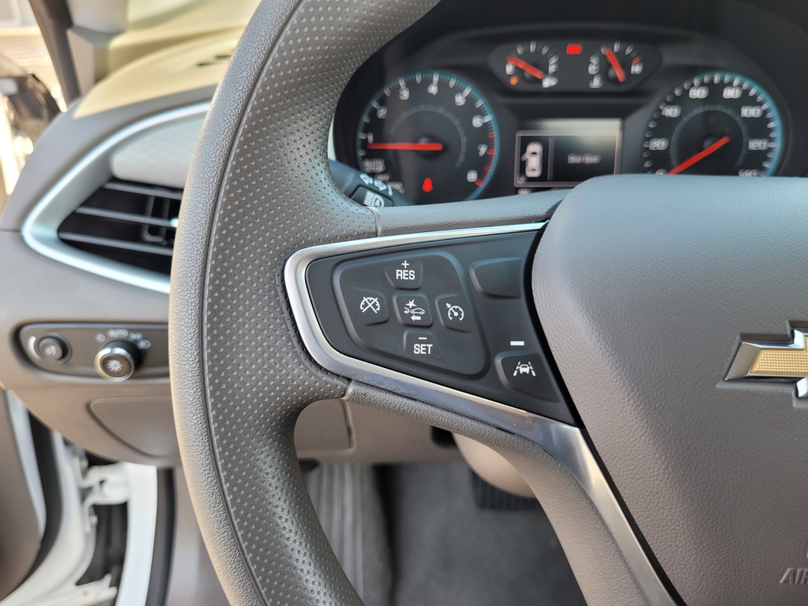 Used 2023 Chevrolet Malibu LS FWD image 22