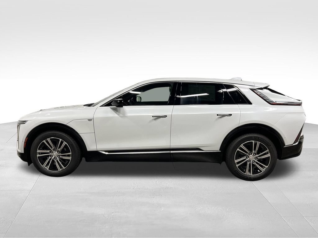 New 2026 Cadillac Lyriq Luxury AWD/4WD image 5