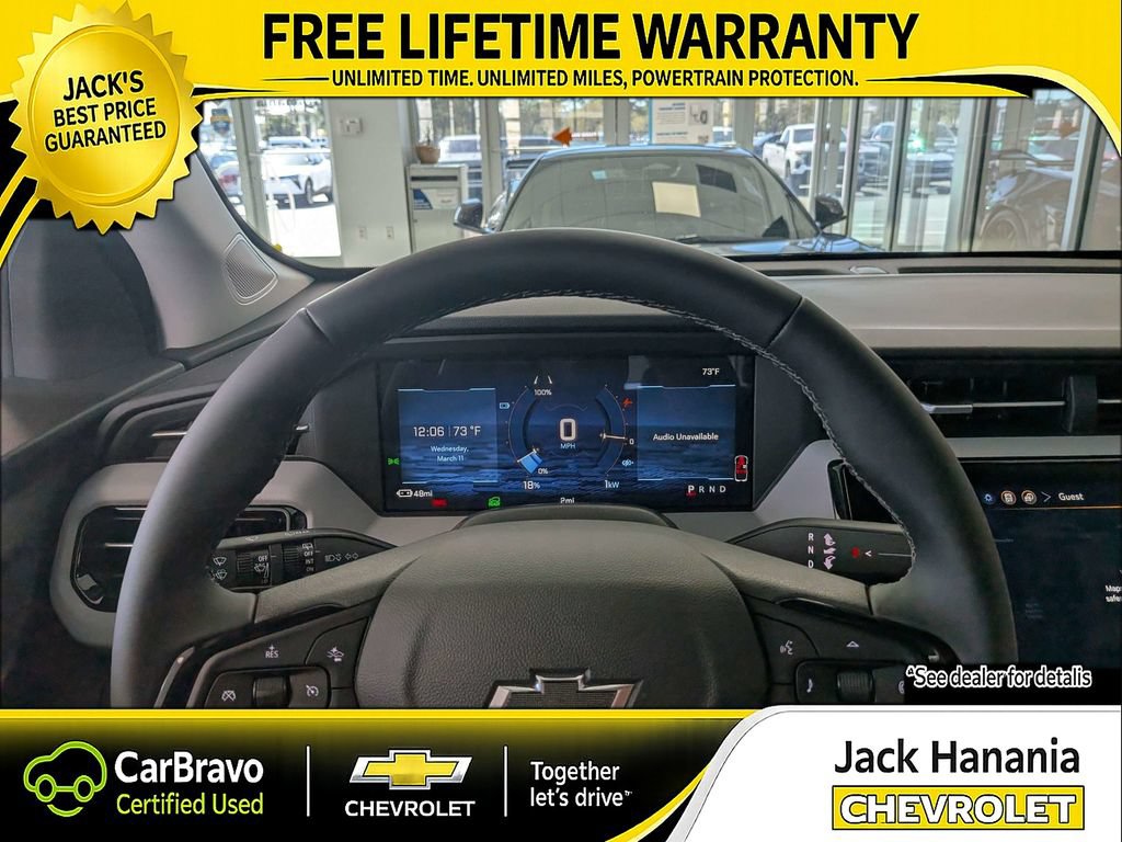 Used 2027 Chevrolet Bolt RS FWD image 27