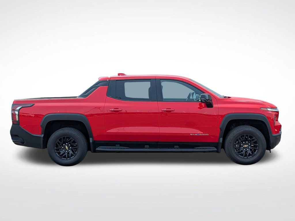 Used 2025 Chevrolet Silverado EV LT AWD/4WD image 2
