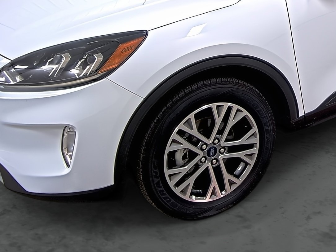 Used 2022 Ford Escape SEL image 7