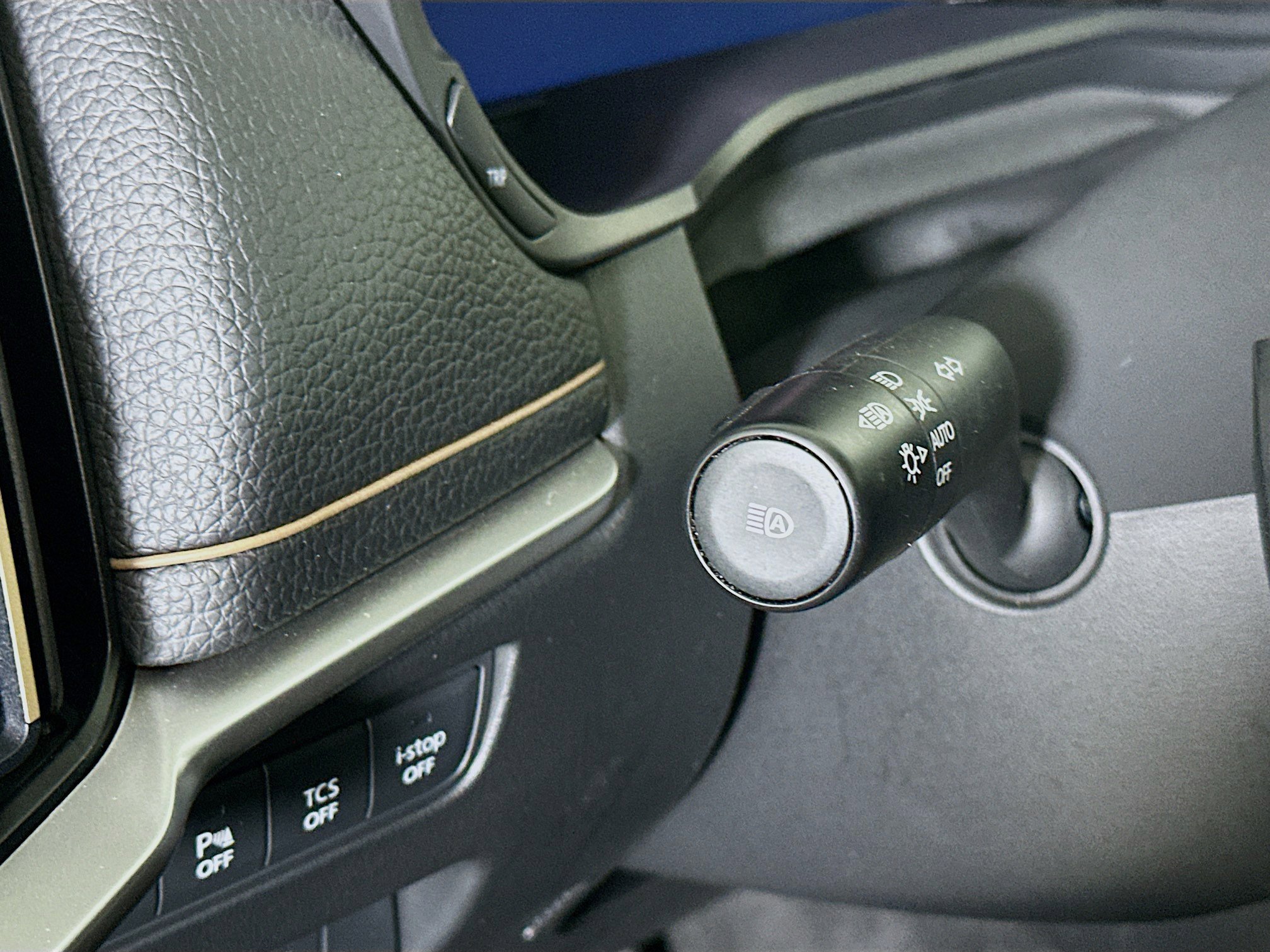 Used 2025 MAZDA CX-90 3.3 Turbo w/ Premium Sport Pkg image 17