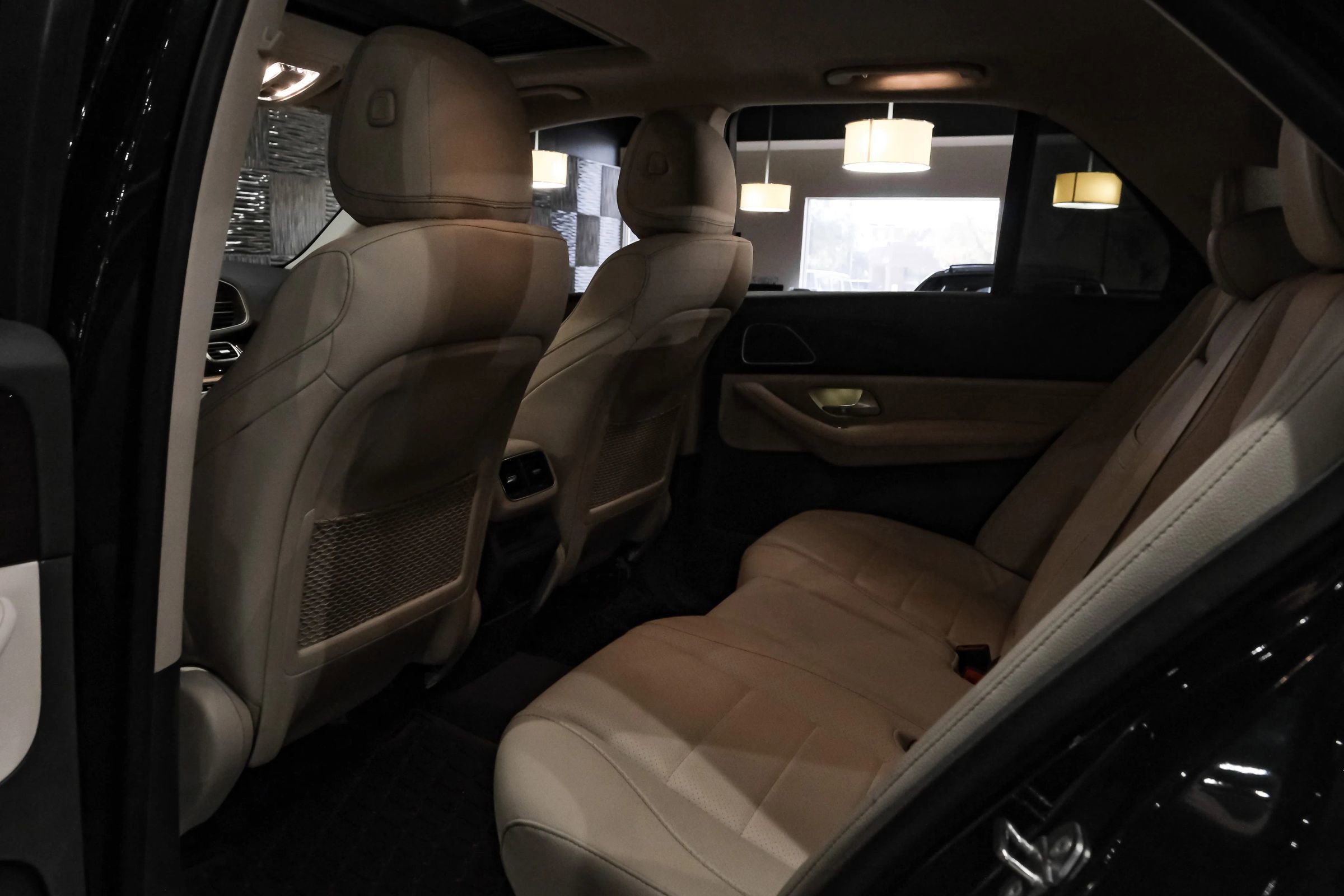 Used 2020 Mercedes-Benz GLE 350 w/ Parking Assist Package image 34