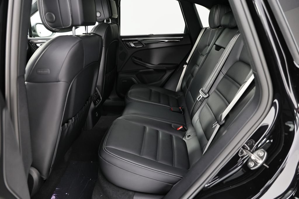 New 2026 Porsche Macan Turbo AWD/4WD image 28