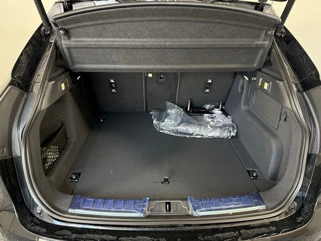 New 2026 Jaguar F-PACE R-Dynamic S AWD/4WD image 16