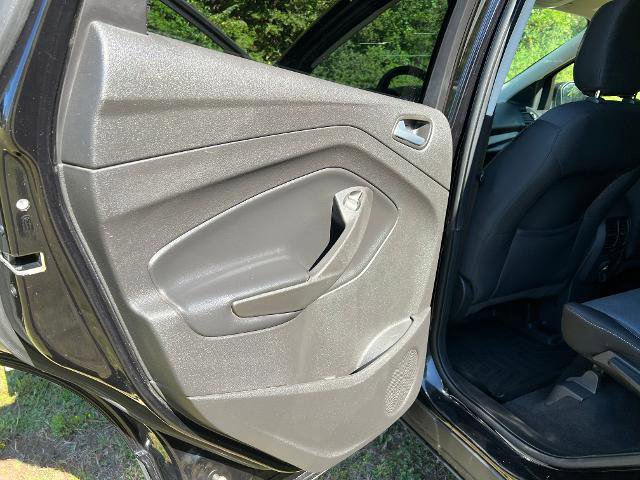 Used 2019 Ford Escape SE image 27