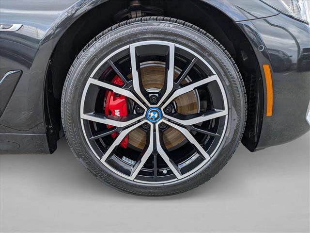 Used 2023 BMW 530e w/ M Sport Package RWD image 24