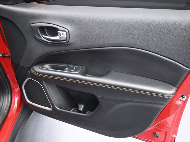 Used 2018 Jeep Compass Limited w/ Navigation Group image 31