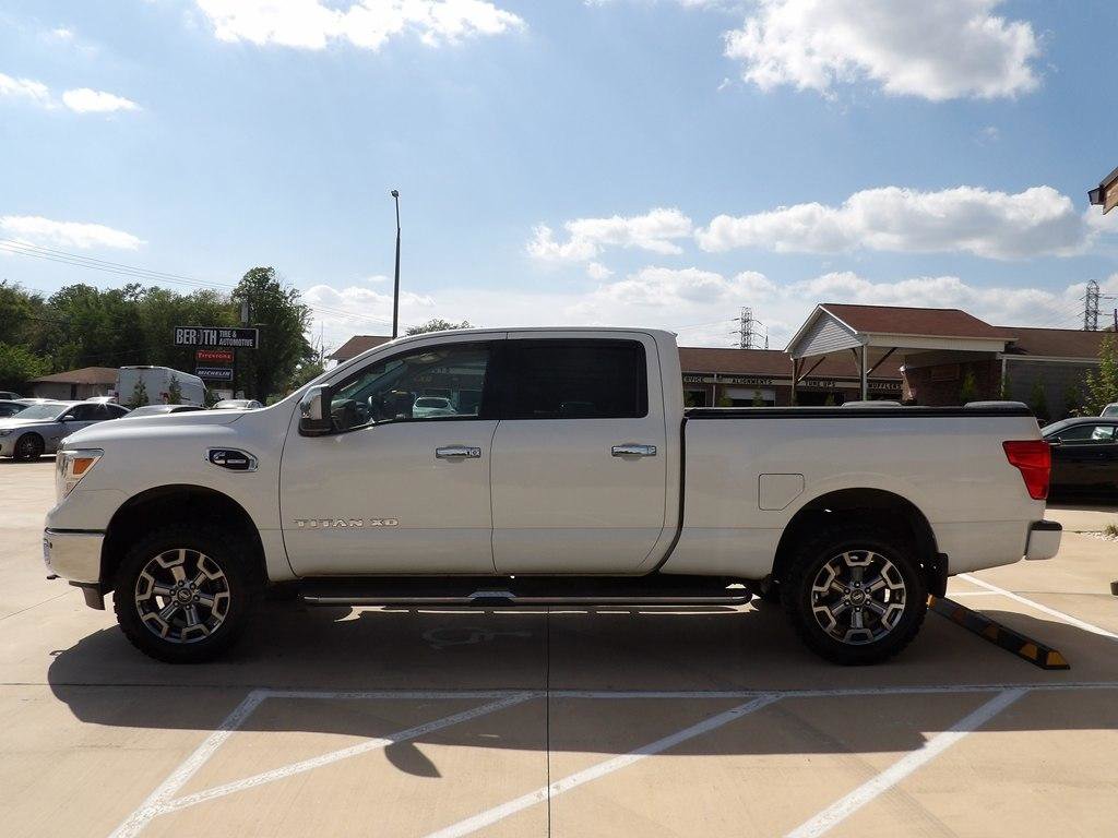 Used 2017 Nissan Titan SL w/ Chrome Package image 2