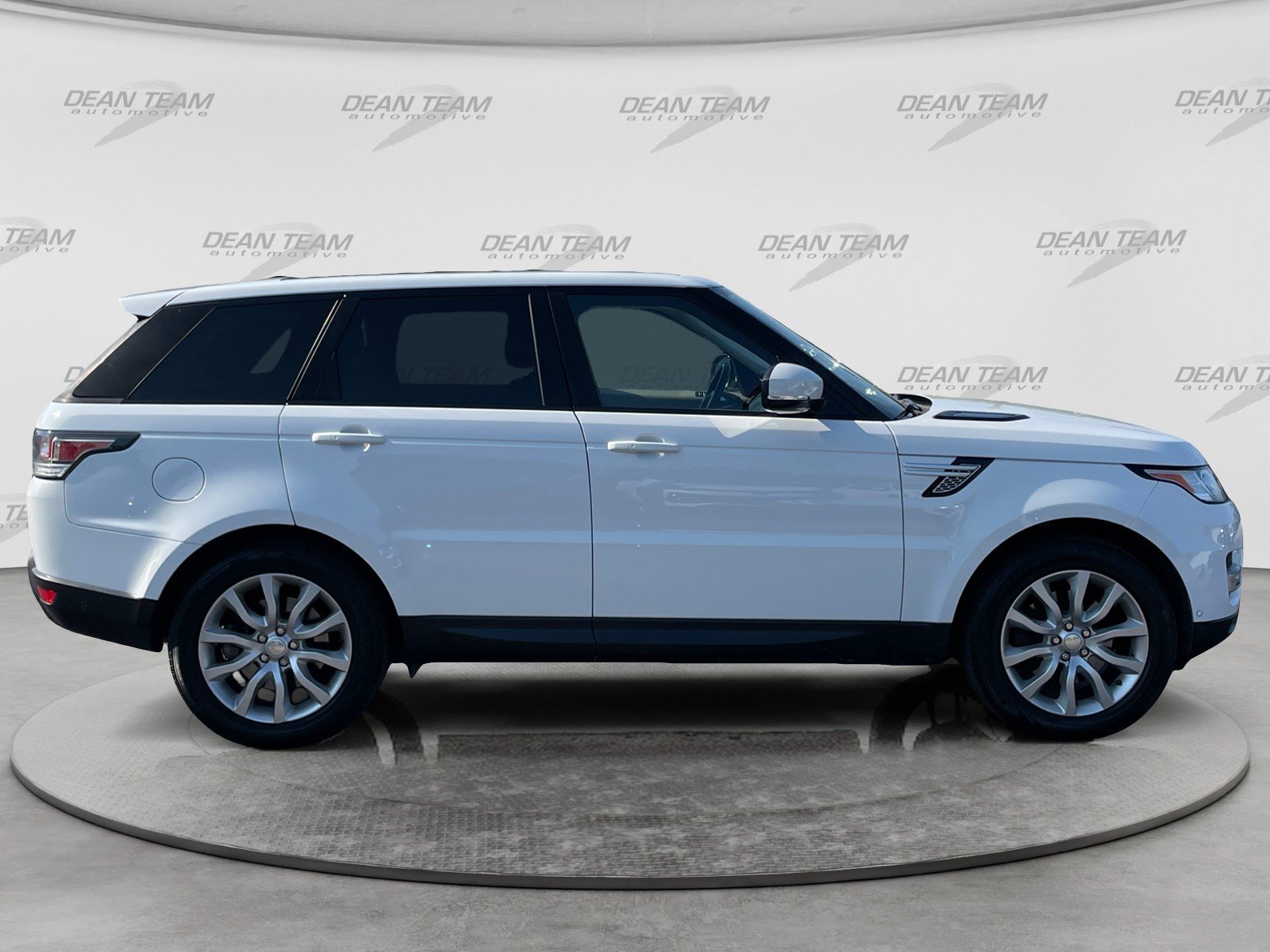 Used 2015 Land Rover Range Rover Sport HSE AWD/4WD image 9