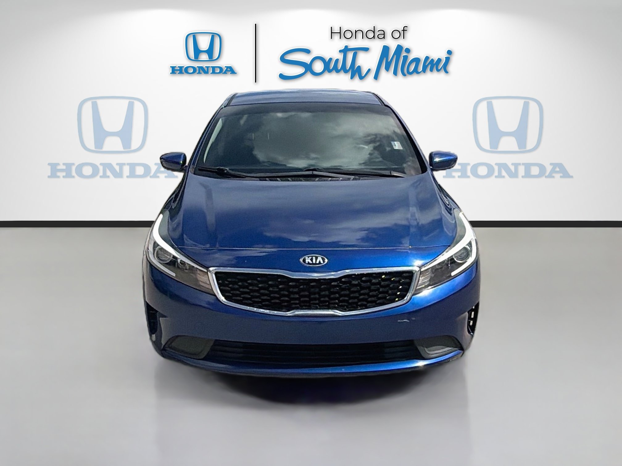 Used 2018 Kia Forte LX w/ LX Rear Camera Package FWD image 2
