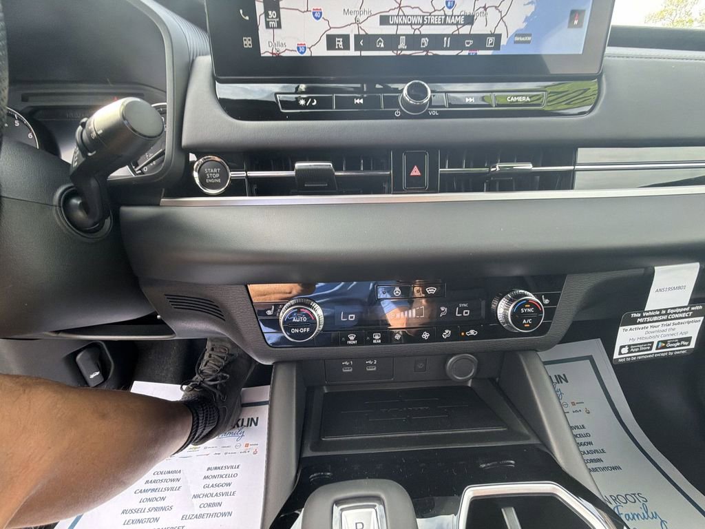 New 2026 Mitsubishi Outlander LE AWD/4WD image 19