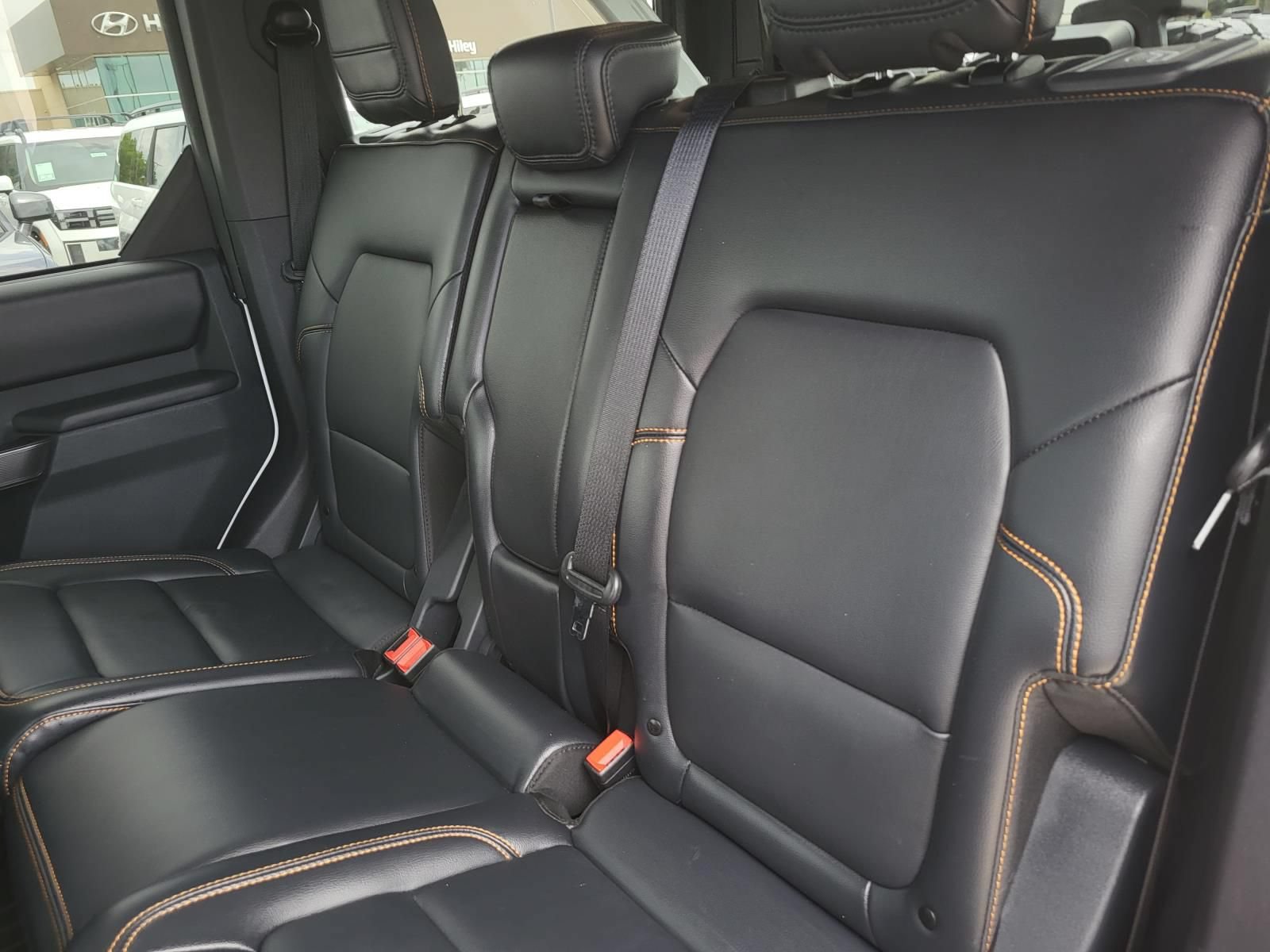 Used 2024 Ford Bronco Badlands AWD/4WD image 14