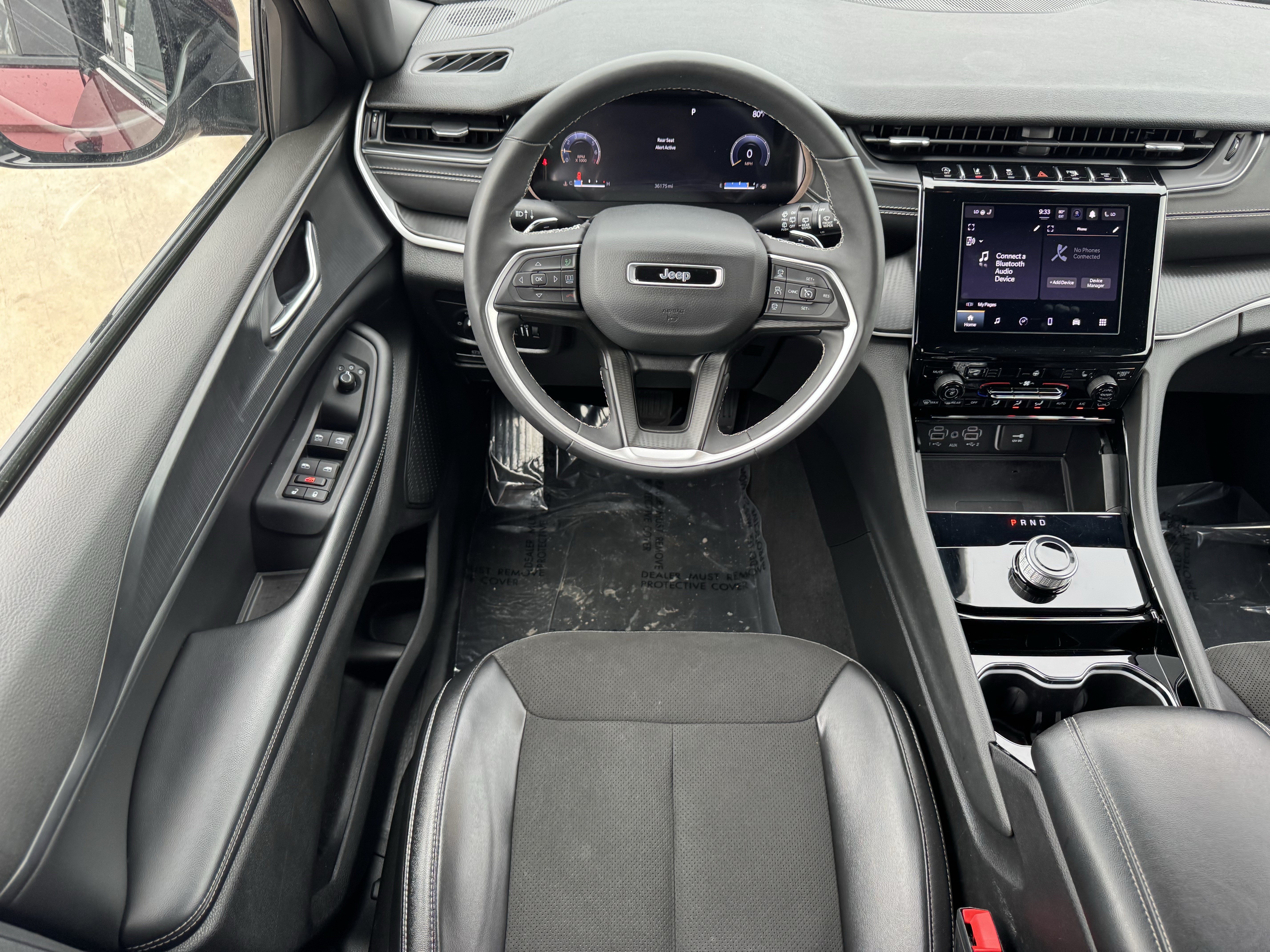 Used 2023 Jeep Grand Cherokee L Laredo AWD/4WD image 11