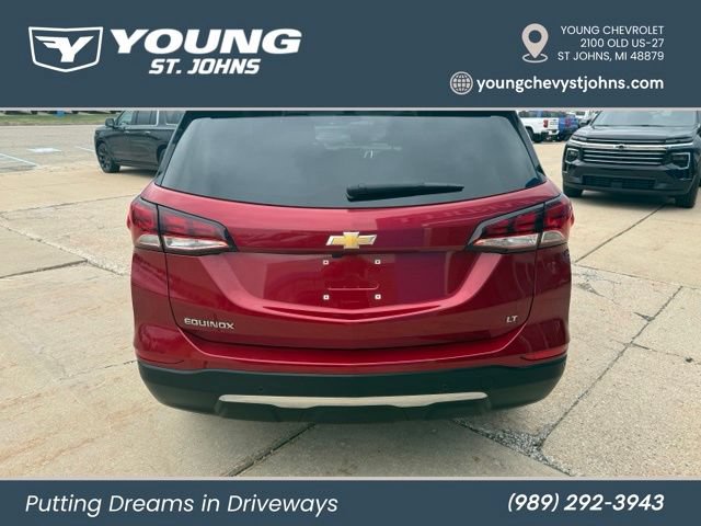 Used 2024 Chevrolet Equinox LT FWD image 4