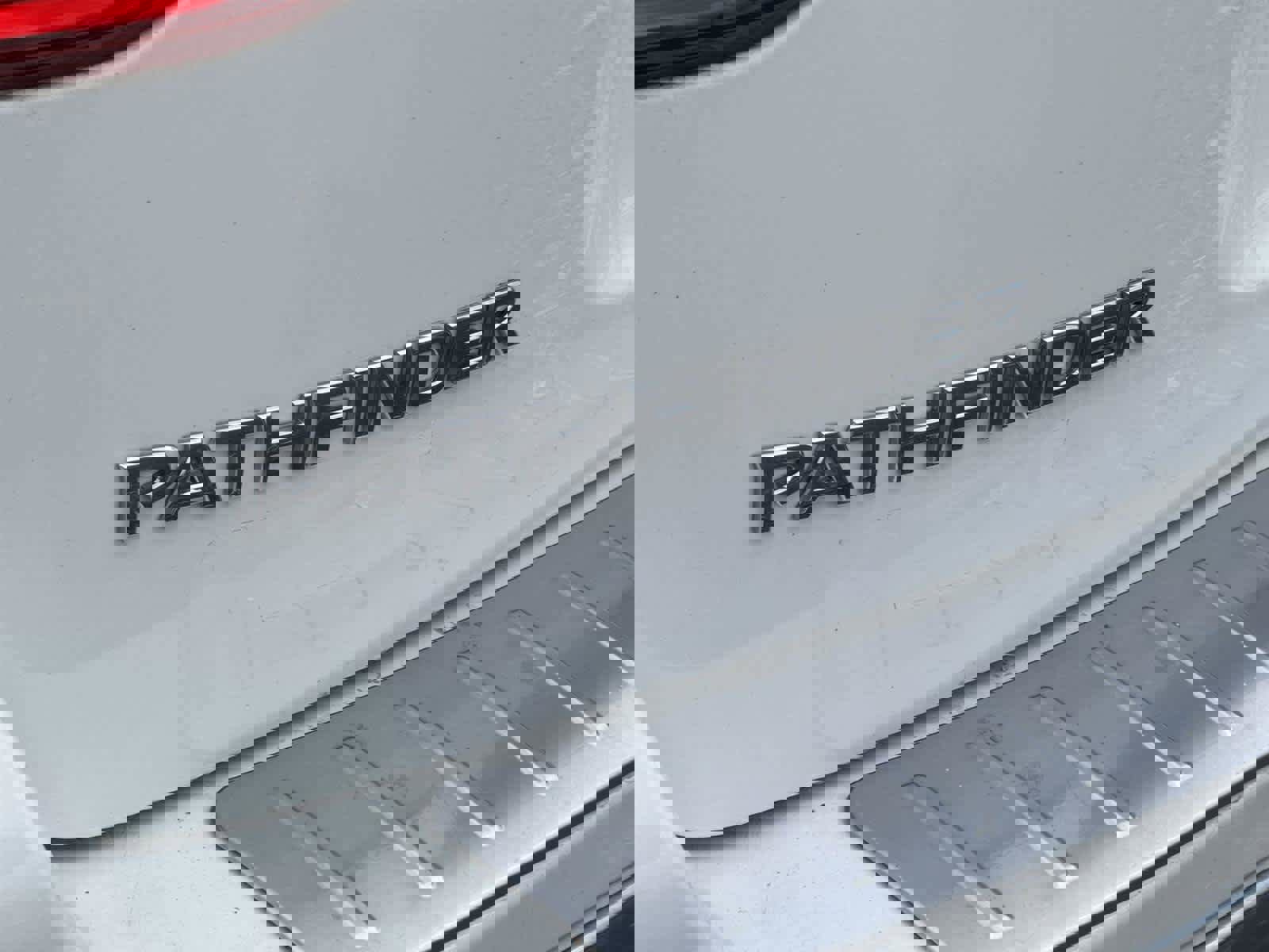 Used 2017 Nissan Pathfinder SV image 11