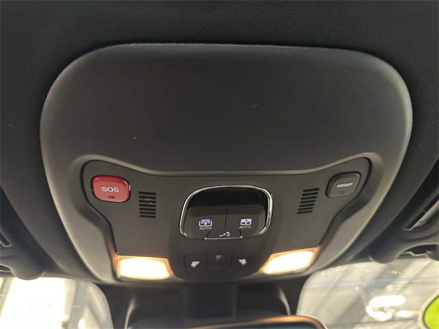 Used 2020 Jeep Renegade Altitude image 34