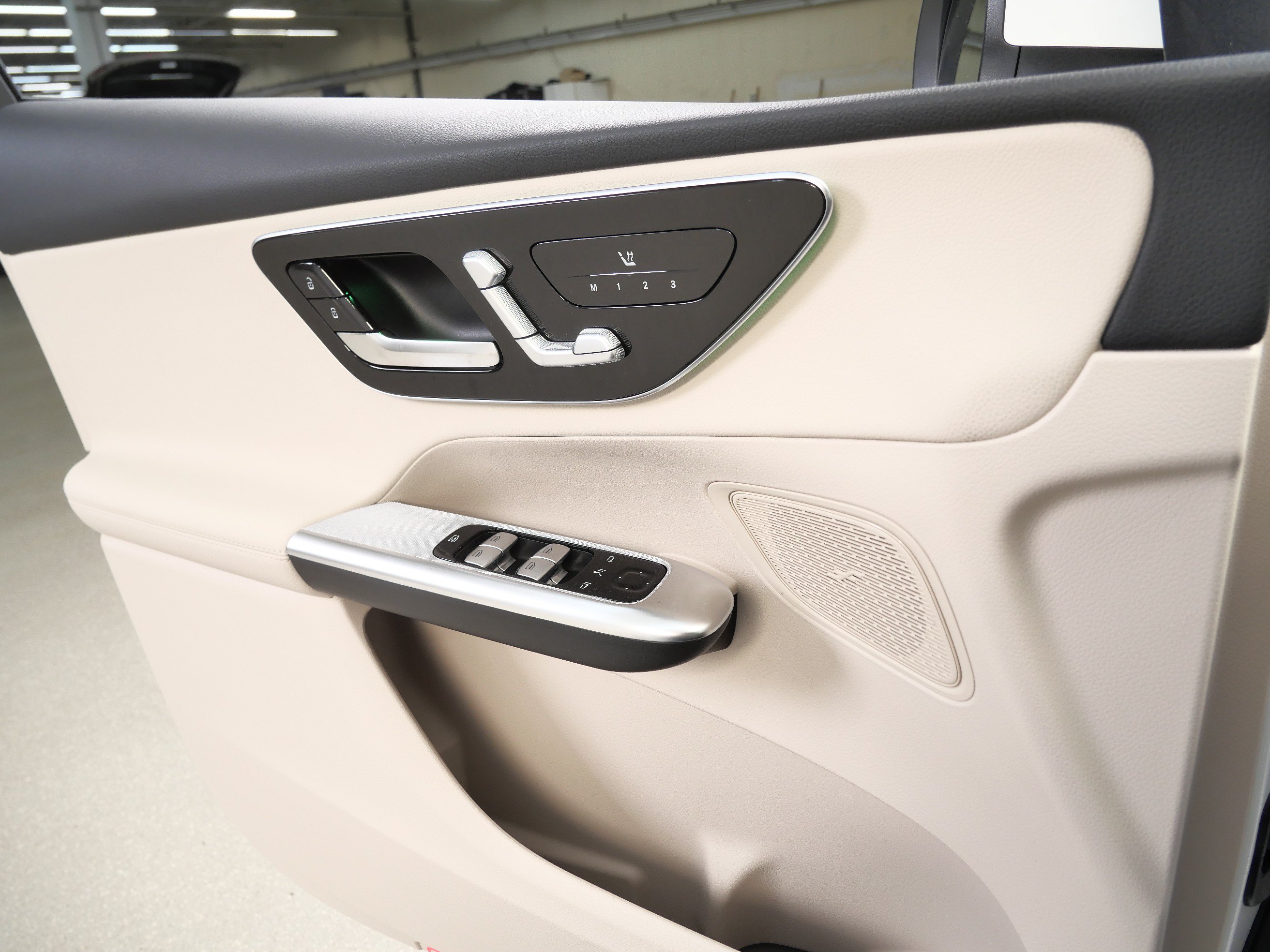 New 2026 Mercedes-Benz GLC 300 4MATIC image 13