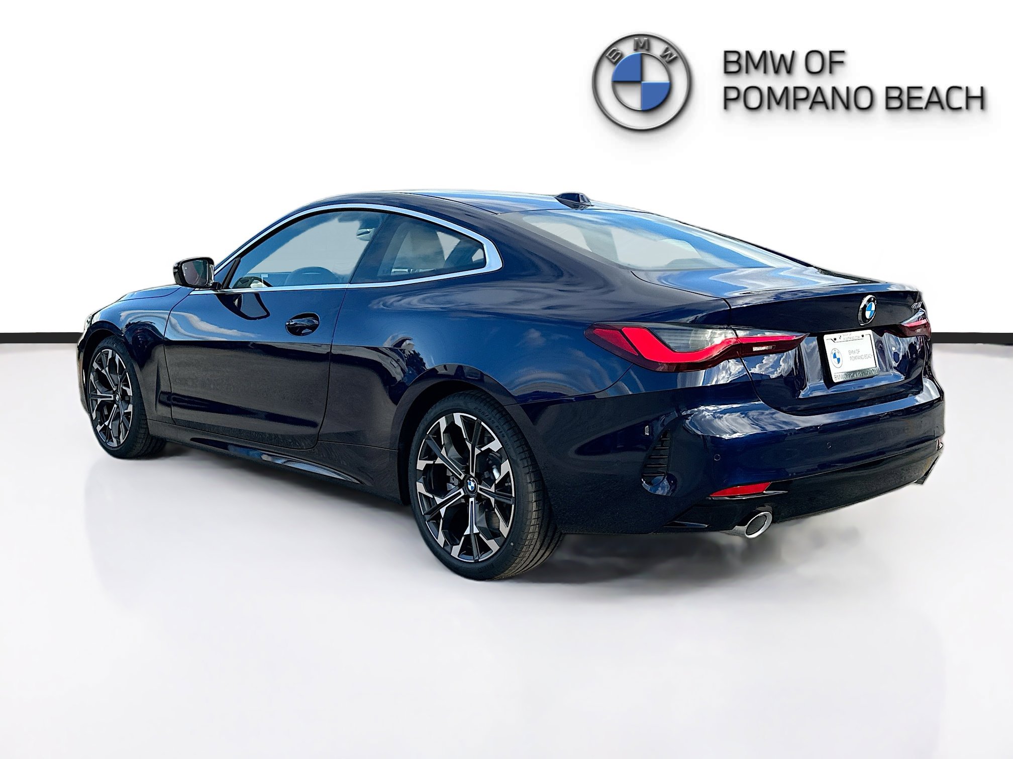 New 2026 BMW 430i Coupe w/ Premium Package image 4
